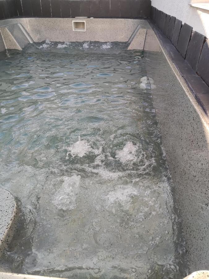 Villa Bali Con Jacuzzi Climatizado Y Piscina Climatizada Con Jacuzzi Chiclana de la Frontera Εξωτερικό φωτογραφία