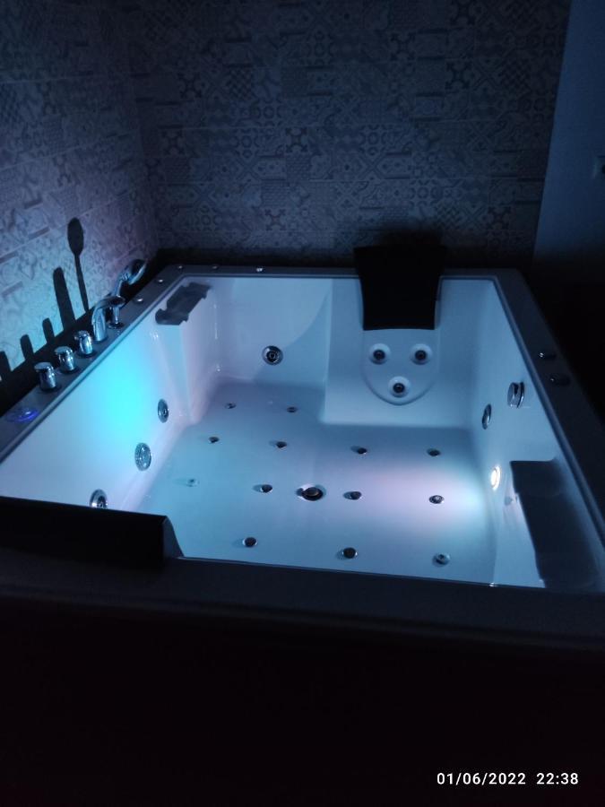 Villa Bali Con Jacuzzi Climatizado Y Piscina Climatizada Con Jacuzzi Chiclana de la Frontera Εξωτερικό φωτογραφία